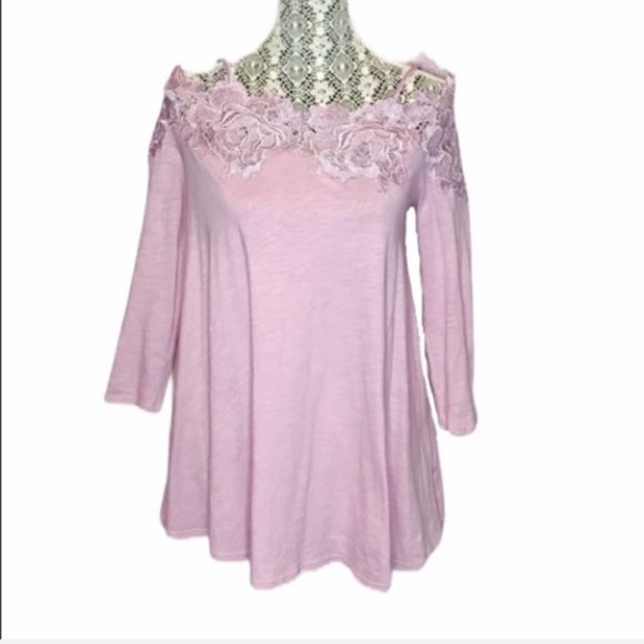 Meadow Rue floral lace appliqué illusion swing top - Picture 1 of 4